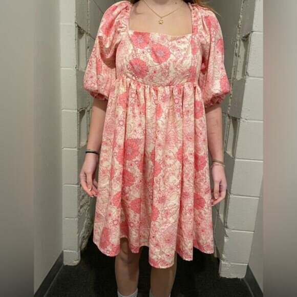 Look + Sky Brand Pink & White Floral Baby doll Style Dress Size Medium